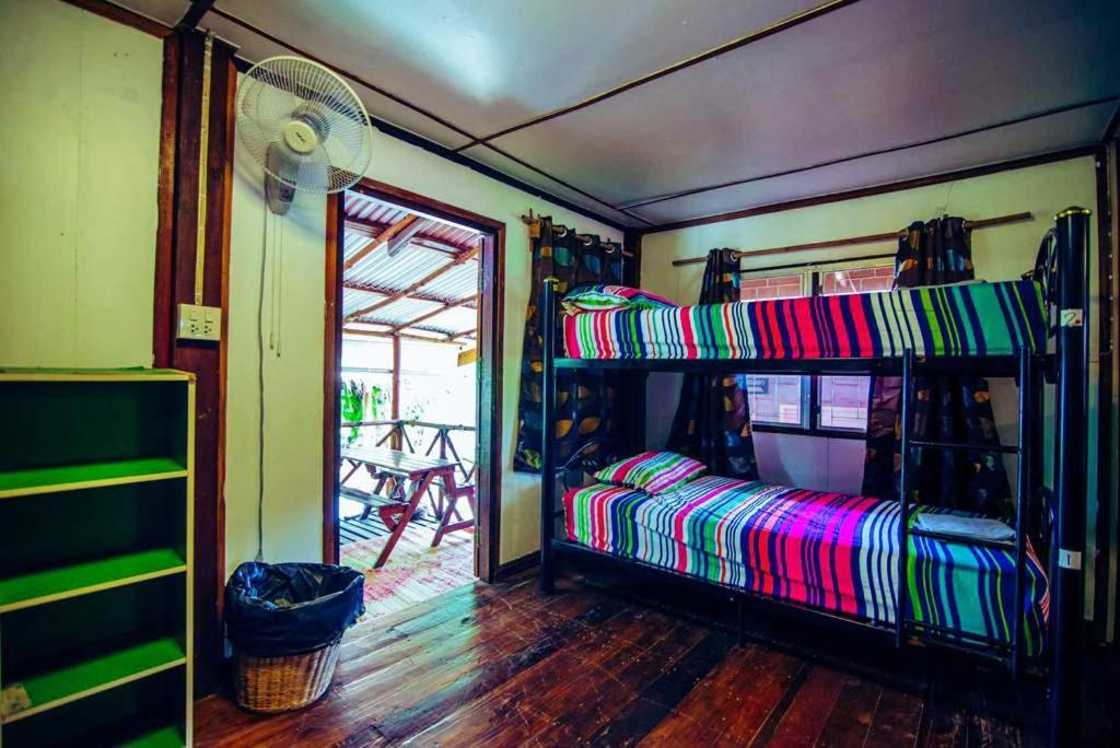 Bananas Resort & Restaurant Tha Lane Bay Екстериор снимка